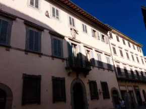  Palazzo Mari suite & rooms b&b  Монтеварки